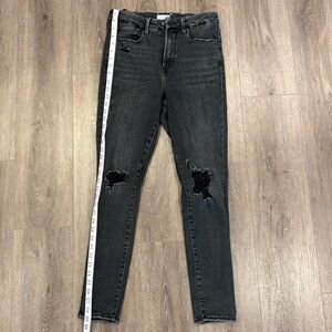 Good American Distressed Skinny Jeans - Black